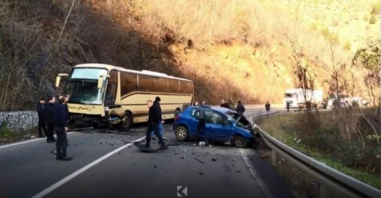 Nxënësit e Kosovës aksidentohen në Serbi