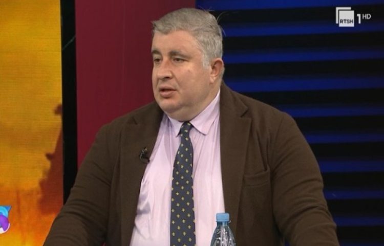 Nurellari: Protesta në Beograd, mund të kthehet në lëvizje politike