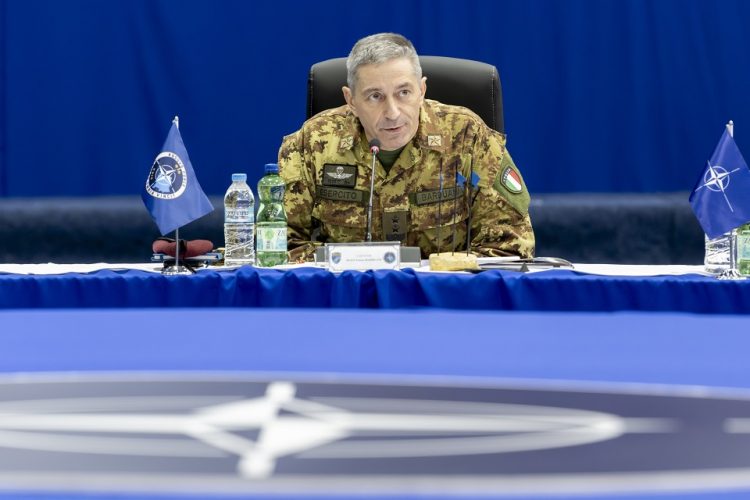 Komandanti i KFOR-it, Barduani: Paqja e qëndrueshme mes Kosovës dhe Serbisë kërkon zgjidhje politike