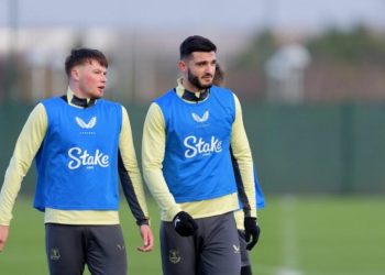 Broja projektohet titullar ndaj Manchester Cityt