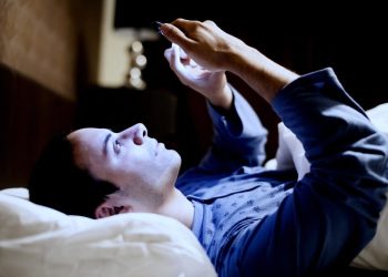 Përdorimi i shumtë i ekraneve dëmton sytë