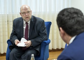 Sulmi në veri, Hovenieri adresohet pas takimit të sotëm me Kurtin