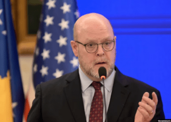 Hovenier: Ka aktorë të huaj që duan ta minojnë demokracinë e Kosovës duke shfrytëzuar përçarjet etnike