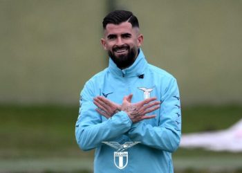 Paguhet si ‘top-player’, Corriere zbulon prapaskenat me Hysajn