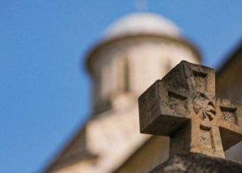 Kuçi për kishat ortodokse serbe në Kosovë: Nuk e dimë se çka ka brenda