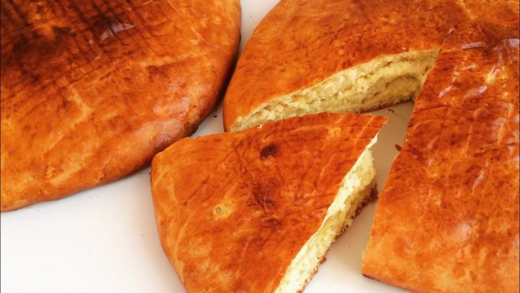 Kulaç i ngrohtë i lyer me vezë, aromë e shije fantastike