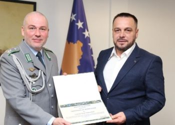 Ministri Maqedonci priti në takim lamtumirës atasheun ushtarak të Gjermanisë, Palkowitsch