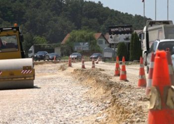 Sot mbyllet rruga Prishtinë-Pejë