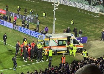 Ndeshja mes Fiorentinës dhe Interit s’vazhdon sonte, pasi lojtari ra pa ndjenja