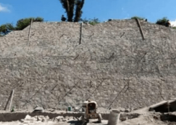 Zbulohen rrënoja të një piramide gjatë rindërtimit të autostradës në Meksikë