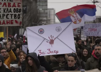 “15 minuta për 15 jetë”: Studentët në Serbi kërkojnë llogari për tragjedinë e Novi Sadit