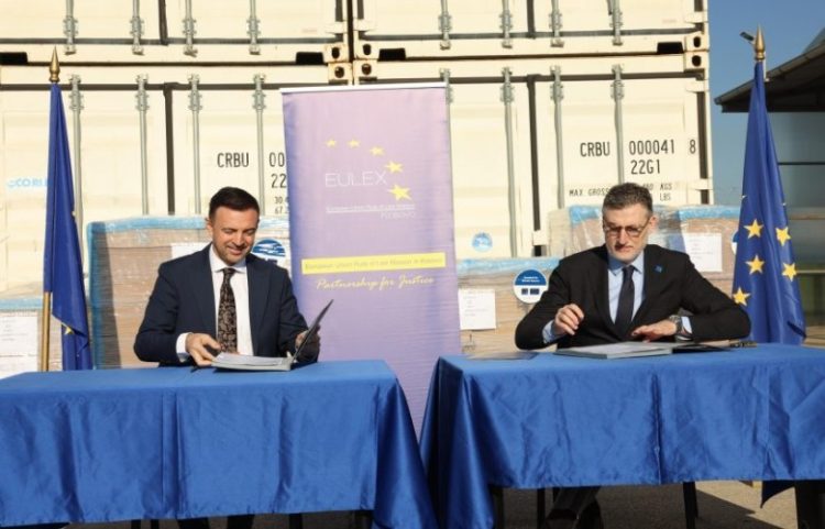 SHKK pranon donacionin më të madh të dhuruar ndonjëherë nga EULEX