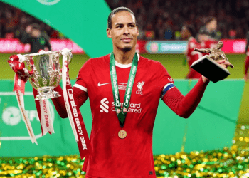 Van Dijk mesazh klubit dhe rivalëve: Mund të luaj edhe 3-4 vite në nivele të larta
