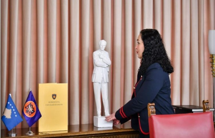 Osmani: Presidenti Rugova hodhi themelet e Kosovës së pavarur