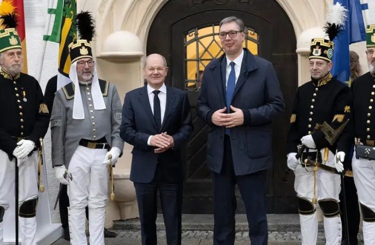 Scholzi pas takimit me Vuçiqin: Ka një marrëveshje Kosovë-Serbi e cila duhet të zbatohet