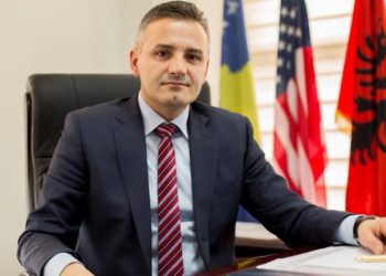 Jashari reagon pas kritikave ndaj mbylljes së institucioneve paralele, citon Gjergj Fishtën