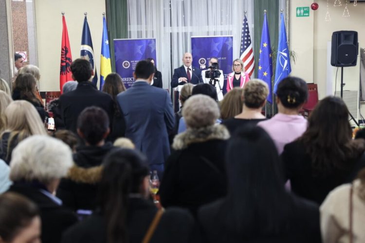 Haradinaj takon strukturat e Aleancës së Gruas në Gjilan dhe Kamenicë: Kosova fiton kur gratë fuqizohen