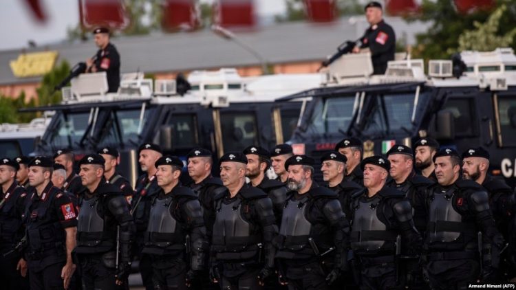 NATO dhe BE përforcojnë kontingjentet në Kosovë para zgjedhjeve të 9 shkurtit