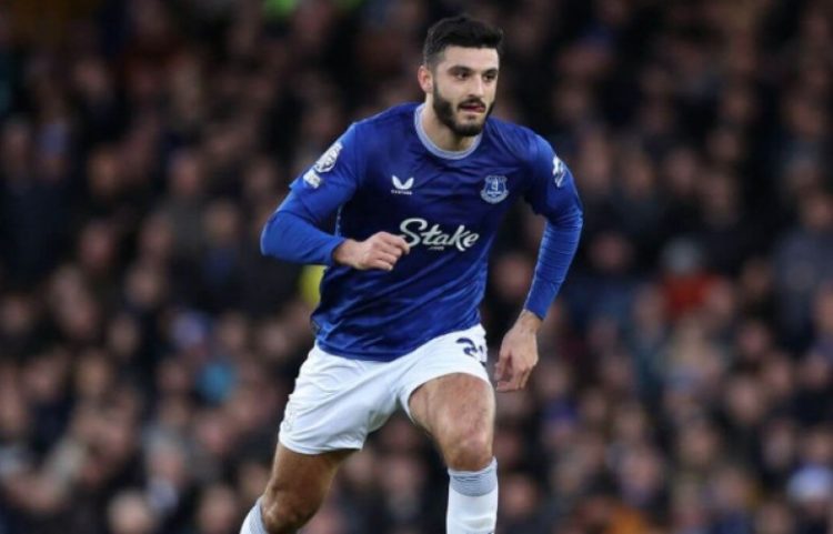 Moyes thotë se Broja do të mungojë më gjatë se sa pritej