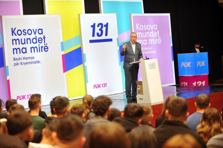 Hamza, studentëve: Unë besoj te potenciali juaj, 25 milionë euro do t’i ndajmë çdo vit si bursa studentore