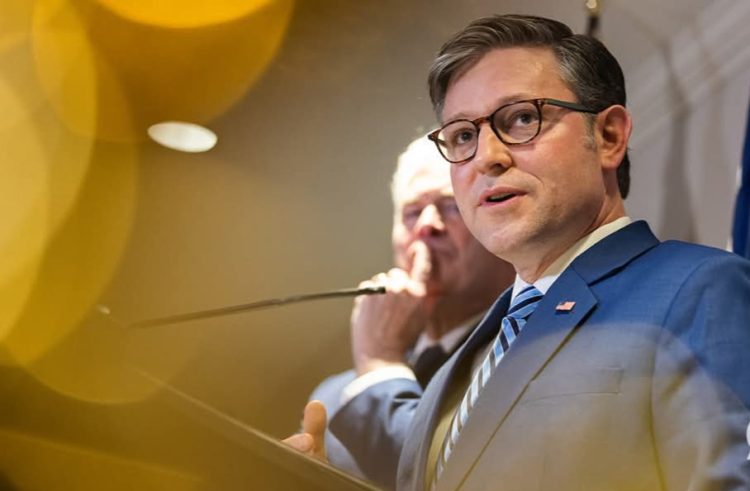 Mike Johnson rizgjidhet kryetar i Dhomës së Përfaqësuesve të SHBA-së