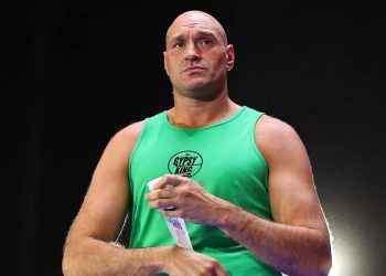 Tyson Fury zyrtarizon tërheqjen e tij nga boksi