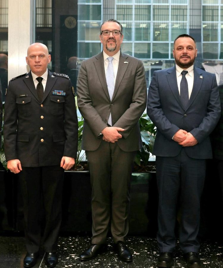 Maqedonci e Jashari takohen me Kasanofin, FSK në misione ndërkombëtare me trupat amerikane