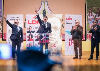 Abdixhiku në Has premton zhvillim ekonomik dhe investim miliardësh