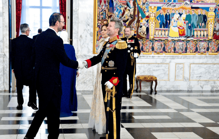 Ambasadori Ajeti merr pjesë në pritjen vjetore të vitit të ri të organizuar nga mbreti i Danimarkës