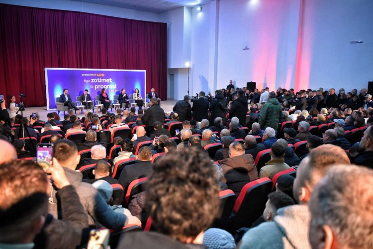 Kurti në Gjilan: Vazhdojmë krah për krah deri në jetësimin e plotë të potencialit zhvillimor