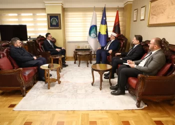 Myftiu Tërnava priti në takim kryetarin e Gjilanit, z. Alban Hyseni