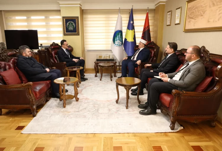 Myftiu Tërnava priti në takim kryetarin e Gjilanit, z. Alban Hyseni