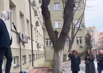 Aktorët e TKK-së pezullojnë grevën gjatë fushatës zgjedhore