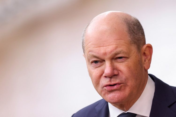 Scholzi nuk pret që SHBA të ndalojë ndihmën për Ukrainën nën drejtimin e Trumpit