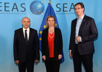 Peci godet ashpër Mustafën: Isa ky marionetë e Hashimit, ky faqezi në kalendarin e datave të rëndësishme ka lindjen e Titos dhe Rrahman Morinës