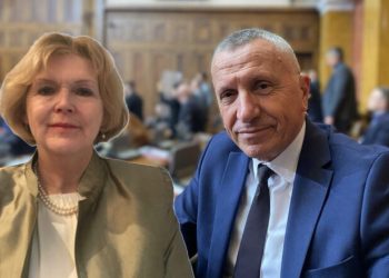 Kamberi kërkon reagim nga Lawlor ndaj shkeljes të të drejtave të shqiptarëve në Serbi