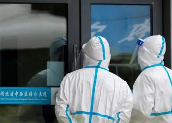CIA nxjerr raportin që thotë se COVID-19 mund të ketë dalë nga laboratori