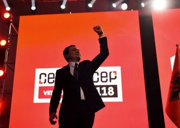 Akademik Qosja rëndit arsyet pse ai do ta votojë Kurtin