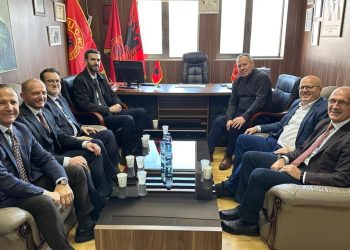 Koalicioni për Familjen takon kryetarin e OVL-së, flasin për sfidat e veteranëve