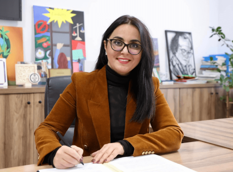 Nënshkruan zotimet e KOMF, Lushaku-Sadriu: Do të jem zëri i mbrojtjes së fëmijëve edhe në Kuvend