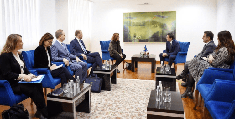 Kryeministri Kurti priti  në takim ekipe të misioneve vëzhguese të zgjedhjeve nga Bashkimi Evropian dhe KiE