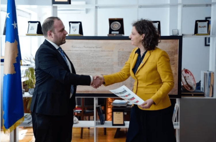 Ambasada e Gjermanisë: Kosova është përsëri në pishinën e vendeve kandidate të MCC-së