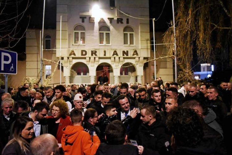 Kryeministri Kurti në tubimin elektoral në Ferizaj: Do të vazhdojmë, krah për krah, cep më cep drejt 9 shkurtit për më shumë rritje, zhvillim e siguri