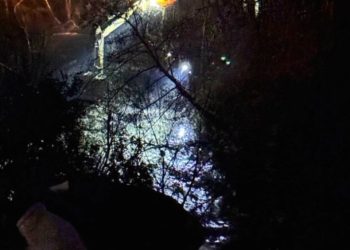Aksidenti i rëndë në Saraj të Shkupit – Nxirret nga lumi makina bashkë me tre trupa të pajetë