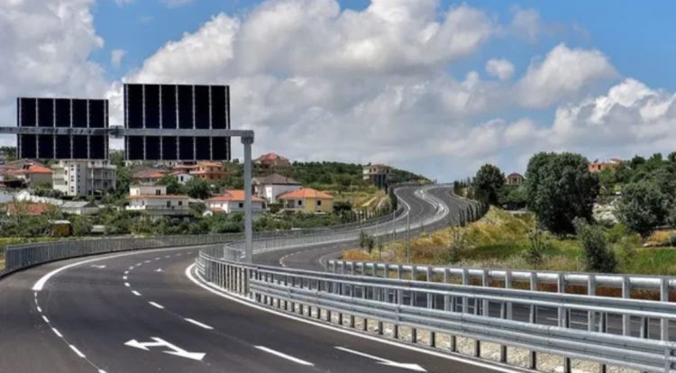 Nga nesër fillon aplikimi i tarifës në autostradën Thumanë-Kashar. Sa do paguhet për çdo kalim
