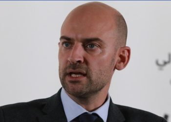 “Franca po shqyrton vendosjen e trupave në Grenlandë”