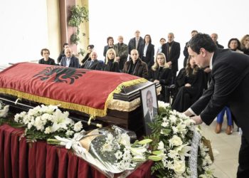 Kurti bëri homazhe me rastin e ndarjes nga jeta të akademikut Minir Dushi