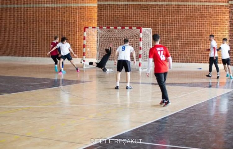 Mbahet turniri memorial `Ditët e Reçakut`