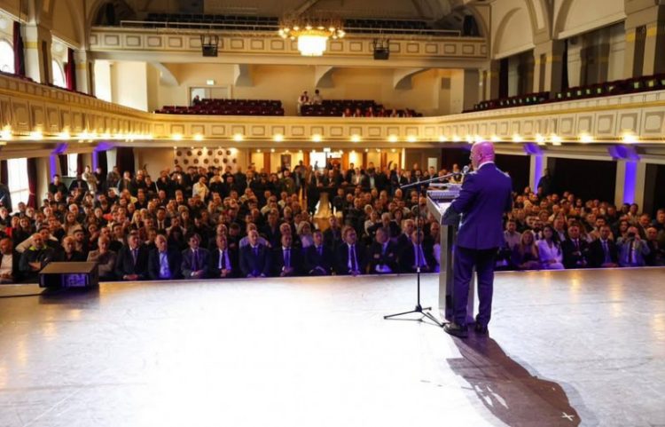 Haradinaj: Diasporë, ju mbajmë në zemër