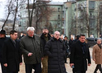 Hasani në Kiev: Mbështetje integritetit territorial të Ukrainës